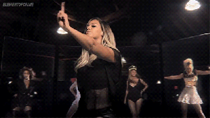 SOURCE: http://buzzfeed.com/giffeed/5421597